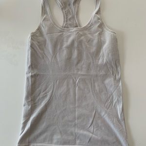 Sports tank top